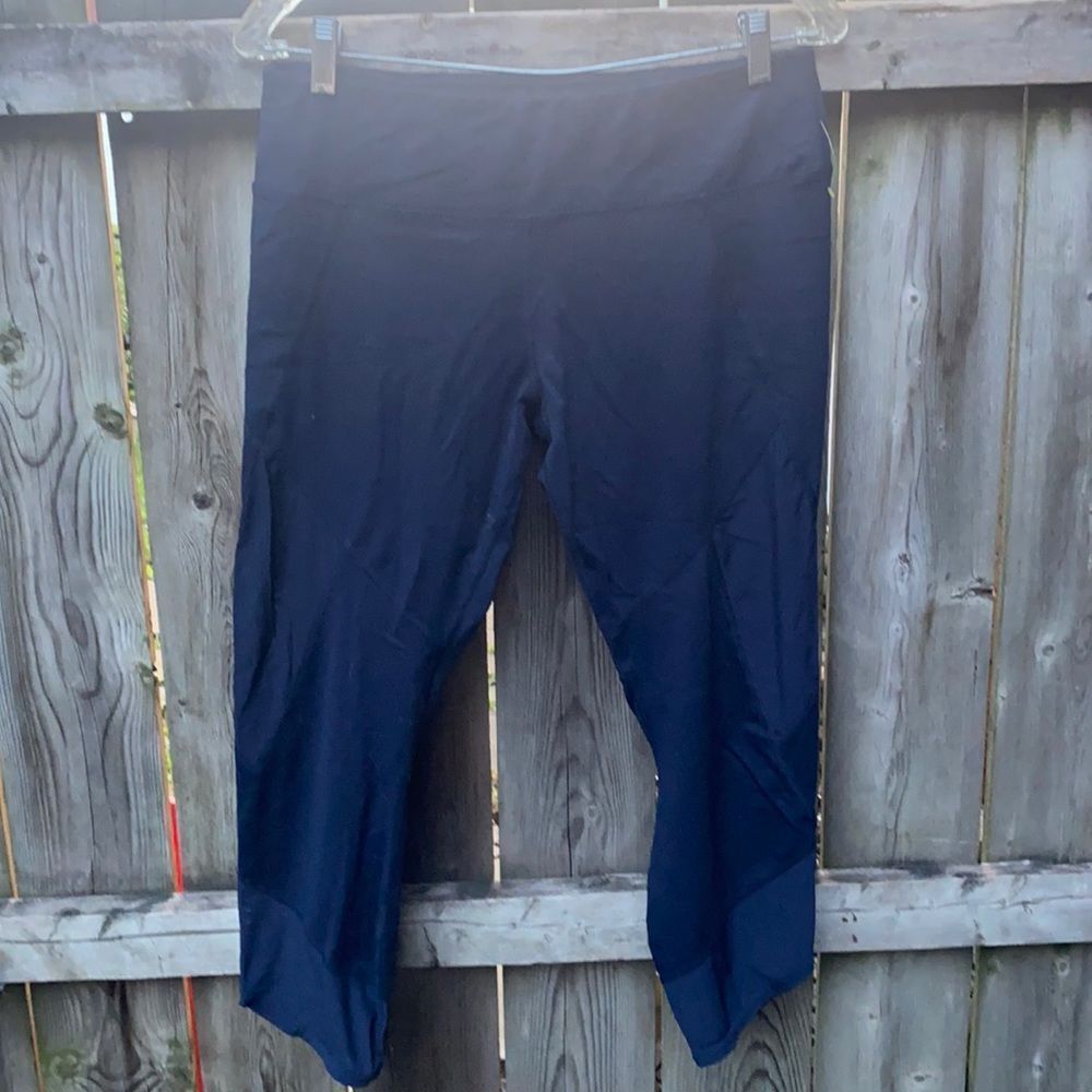 Athletic life blue mesh capris sz. L